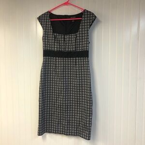 White House Black Market Black and White Short Sleeve Square Neck Dress 4